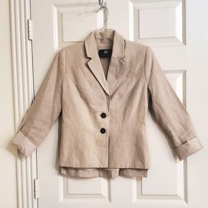 Womans fitted jacket